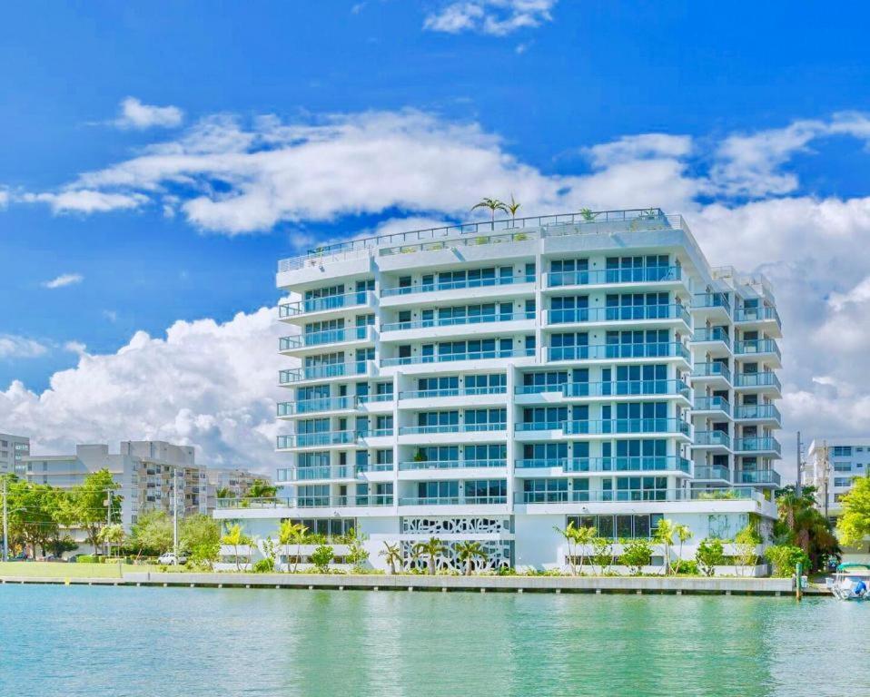 Ferienwohnung Ivory On The Bay Miami Beach Exterior foto